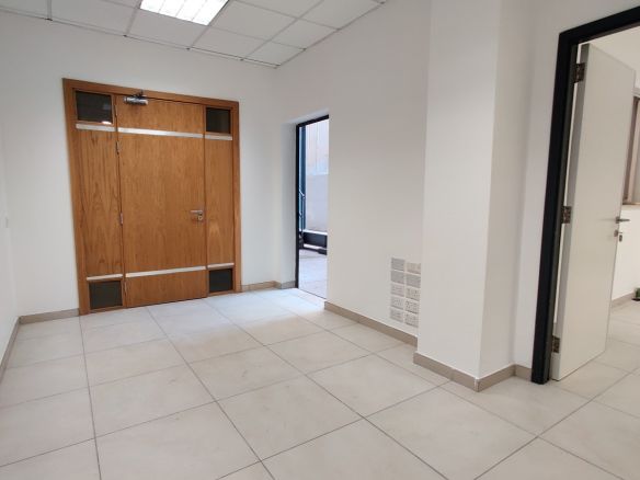 Rent Office in Sliema