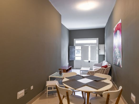 Ground Floor Office in Gzira For Sale