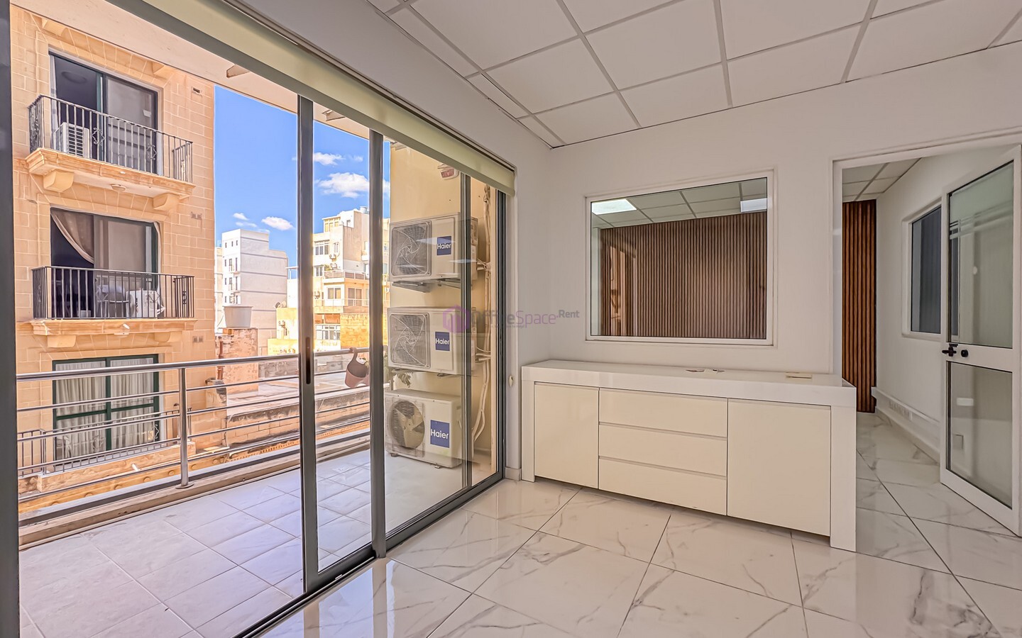 186sqm Open Plan Office For Rent in Sliema 186sqm Open Plan Office For Rent in Sliema