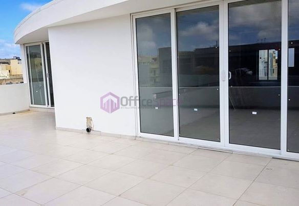Penthouse Office Qormi