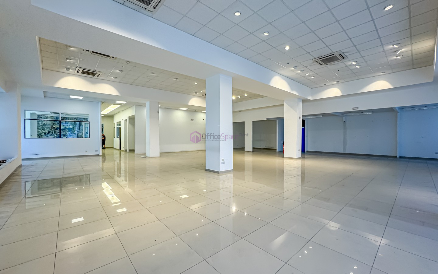 Showroom with Offices in Mriehel