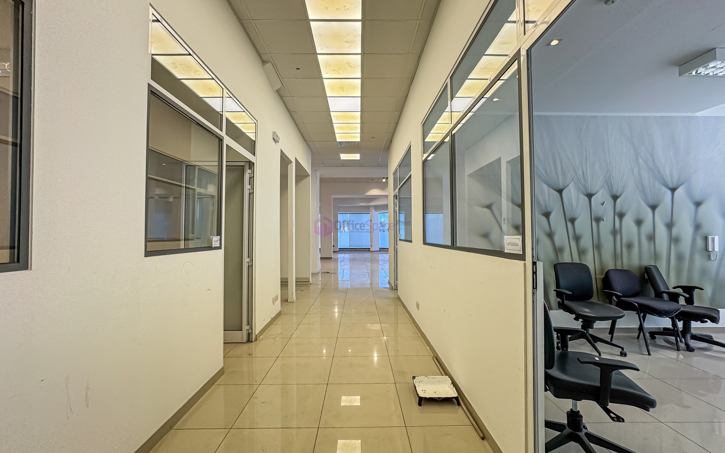 Showroom with Offices in Mriehel