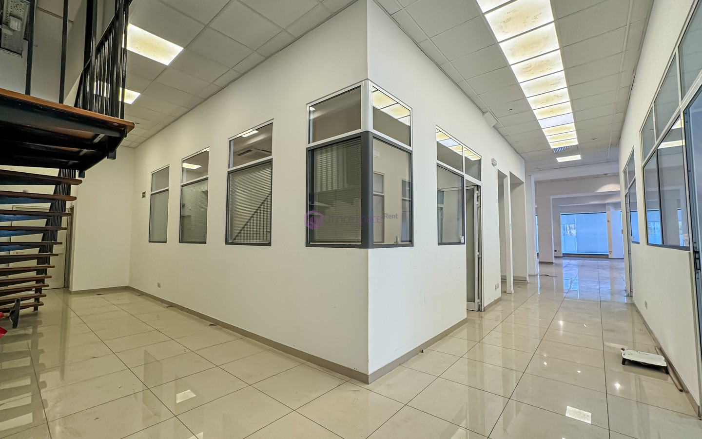 Showroom with Offices in Mriehel