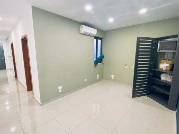 Ta Xbiex Office Space Long let