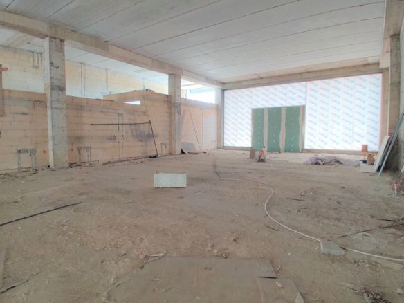 Rent Massive Mriehel Showroom