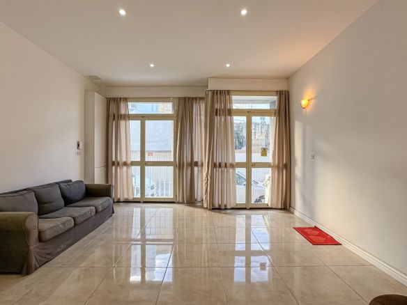 Small Office St Julians