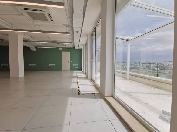 Amazing Penthouse Office Mriehel