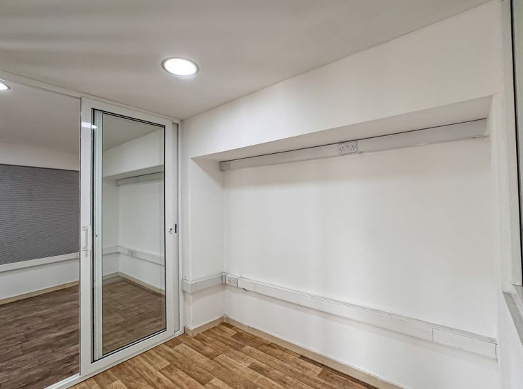 Rent St Julians Offices Seafront