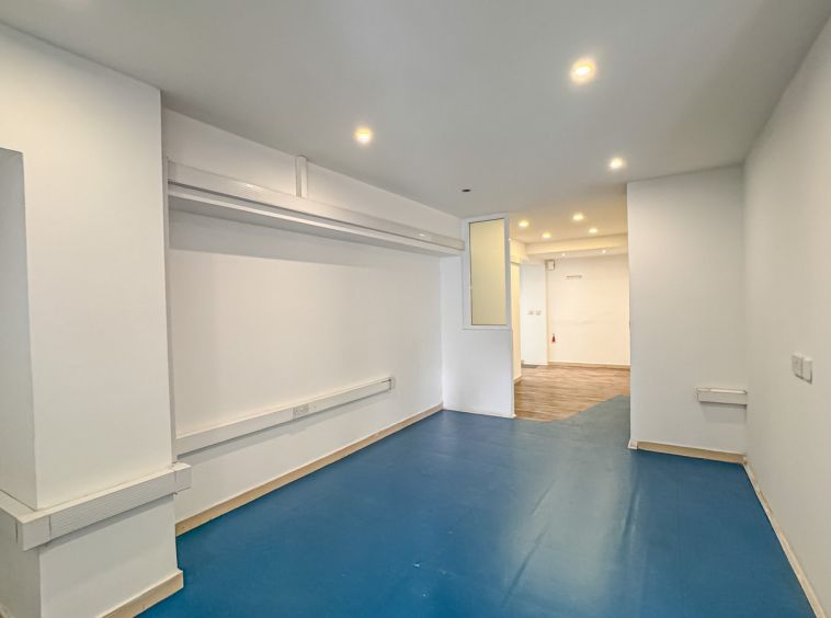 Rent St Julians Offices Seafront