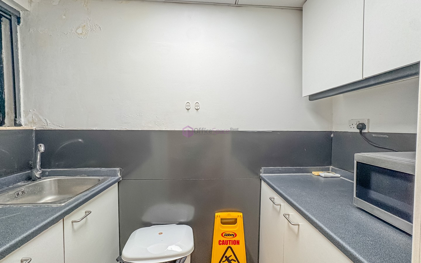 Rent St Julians Offices Seafront