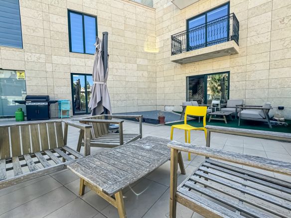 Open Plan St Julians Seafront Offices