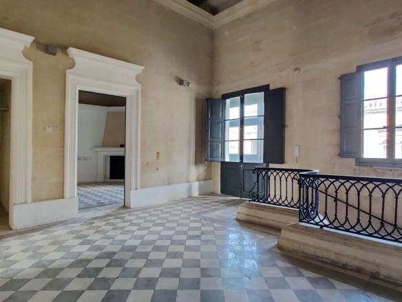 Superb Villa Office in Malta To Let