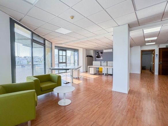 Seafront Office For Rent Ta Xbiex