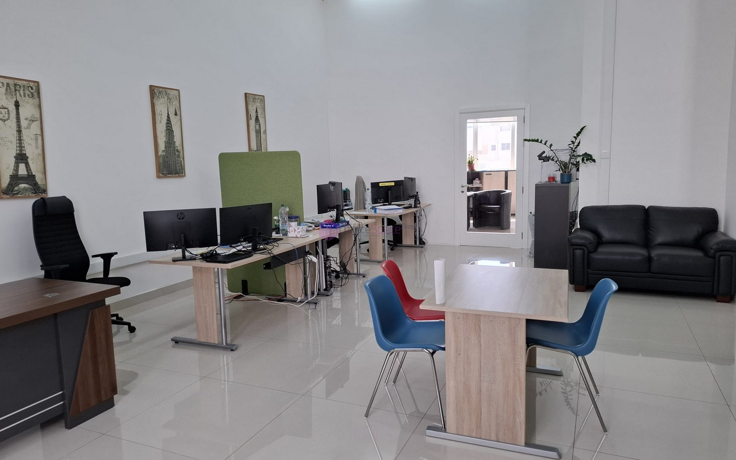 Central Business District Offices To Let