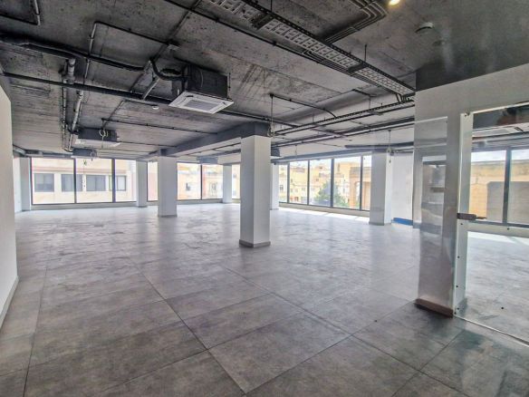 Qormi Modern Office