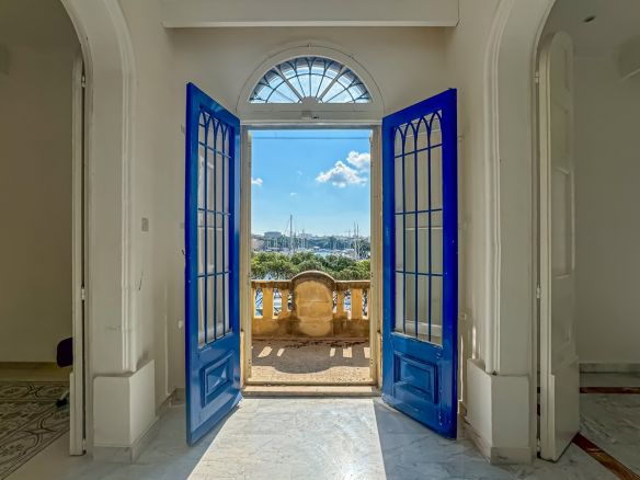 Imposing Villa Office Ta' Xbiex