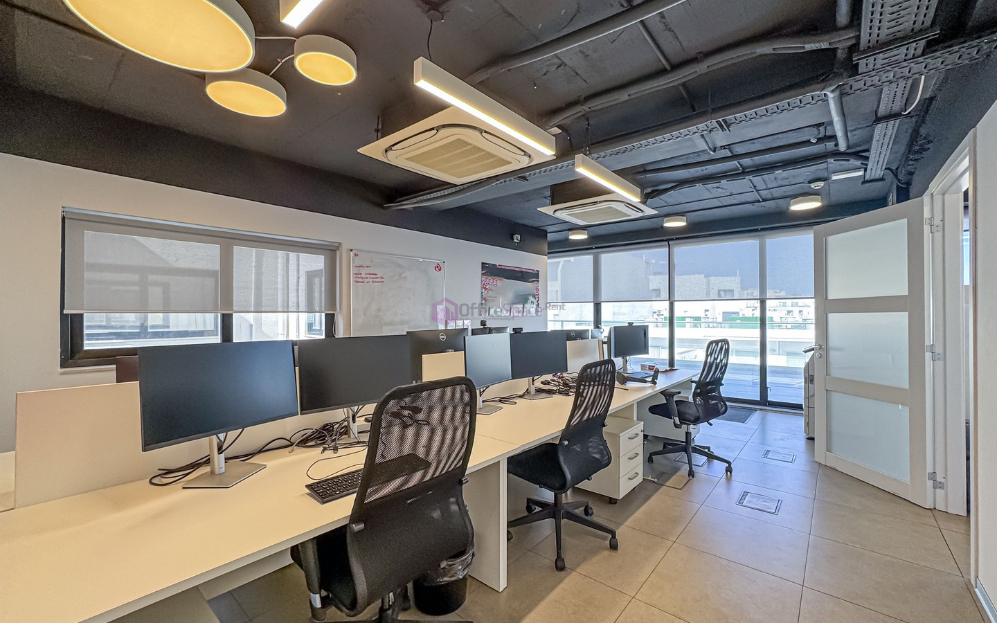 Penthouse Office To Let