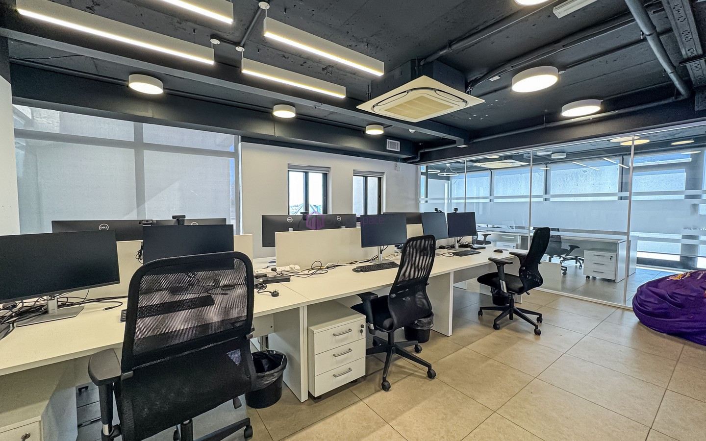 Penthouse Office To Let