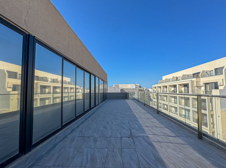 Penthouse Office To Let