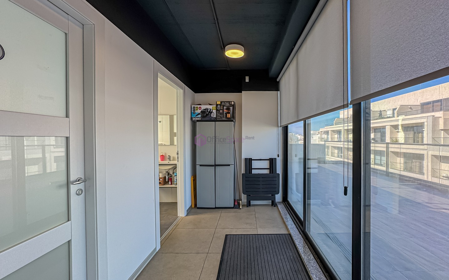 Penthouse Office To Let