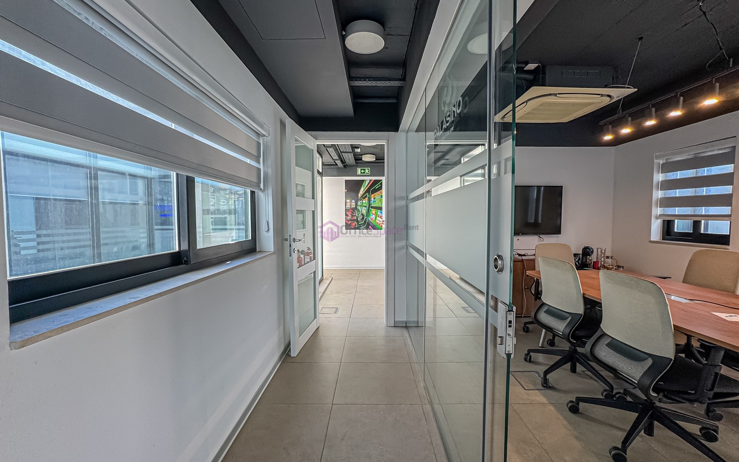 Penthouse Office To Let