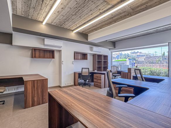 Office To Let Mosta