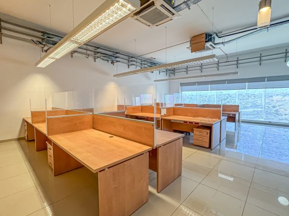 Rent Office in Mriehel
