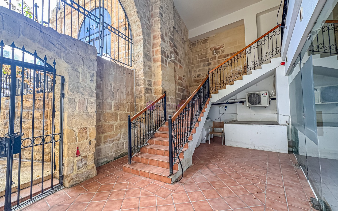 St Julians Open Plan Office To Let