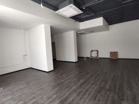 St Julians Shop To Let