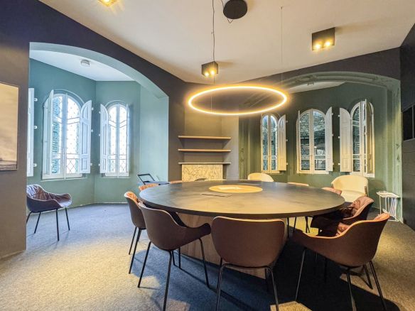 Seafront Prominent Villa Ta Xbiex