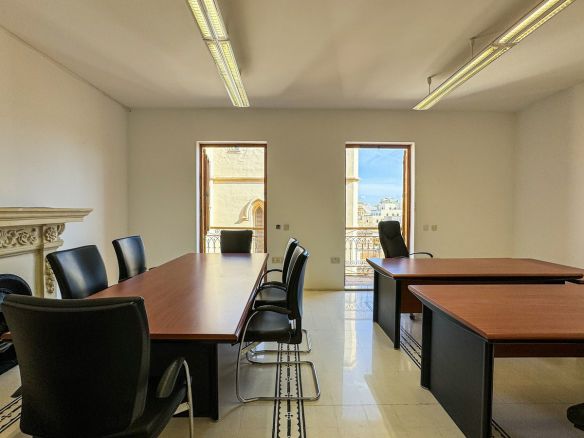 Office to let Valletta