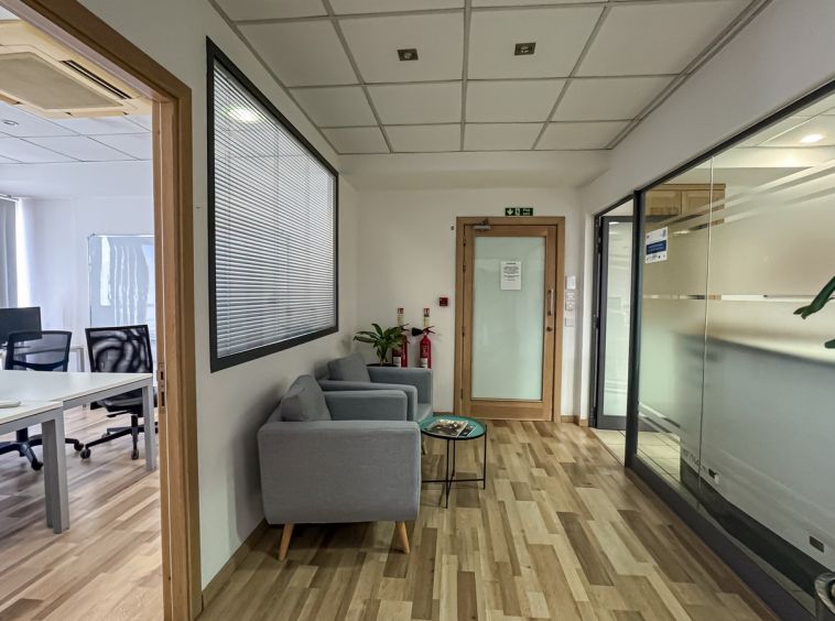 Modern Office Space Mosta