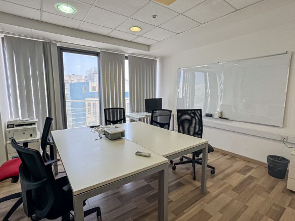 Modern Office Space Mosta