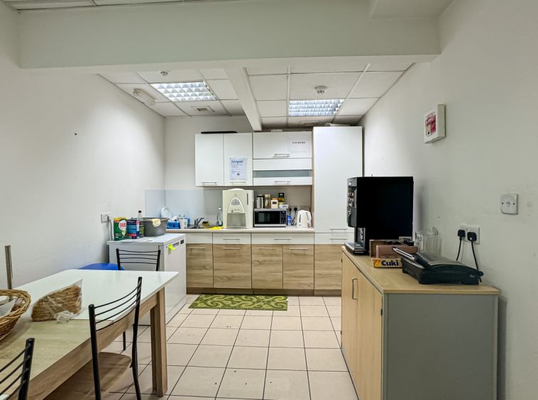 Modern Office Space Mosta