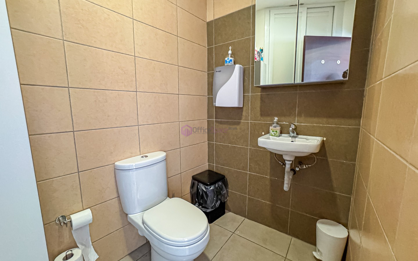 Office To Let in St Venera