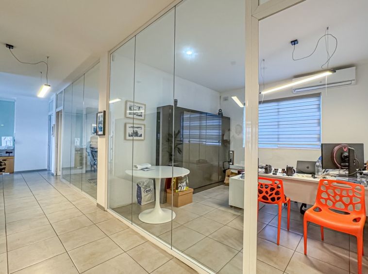 Office To Let in St Venera