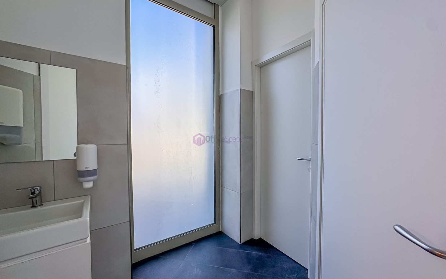 Tigne Point Sliema Office To Let