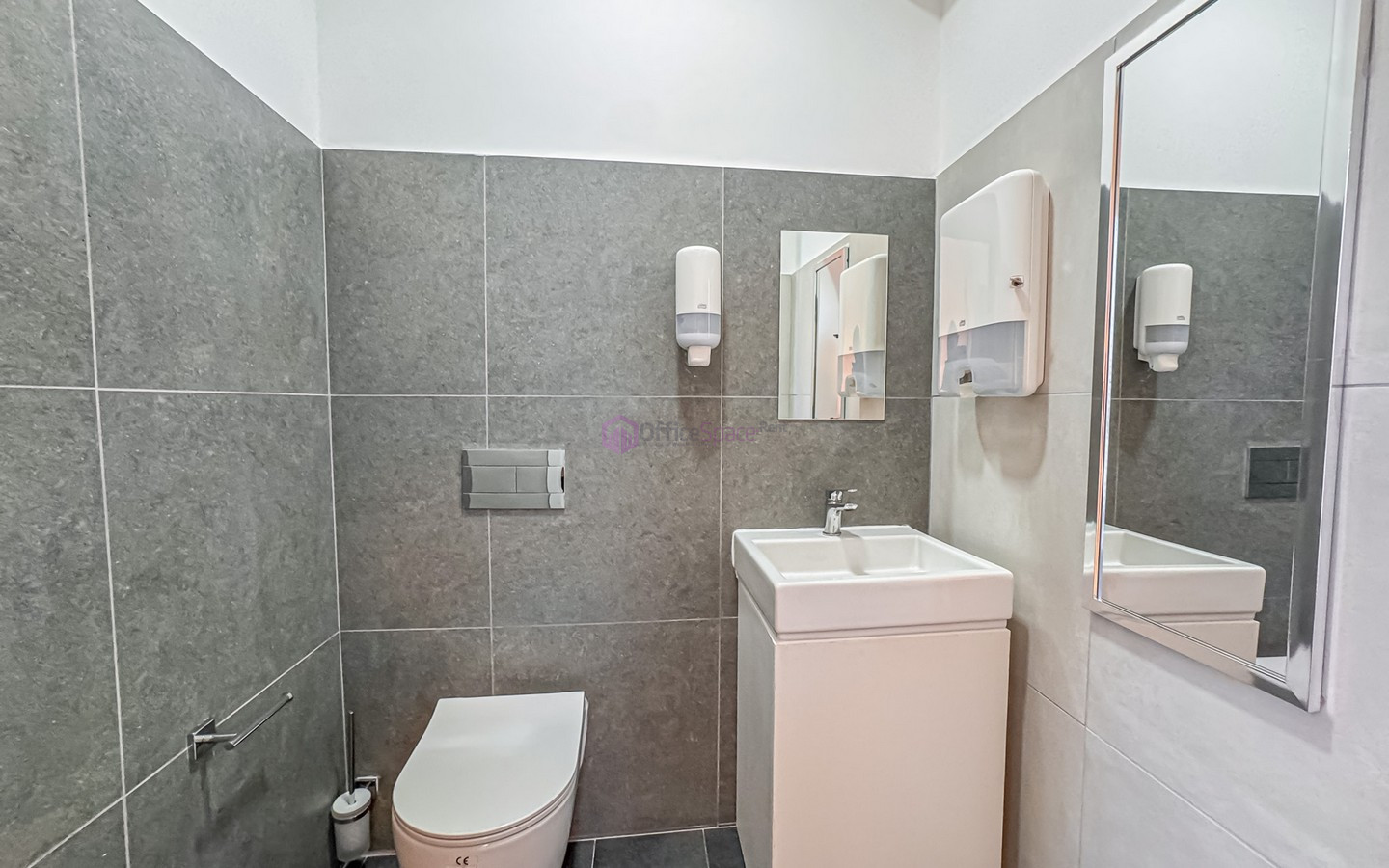 Tigne Point Sliema Office To Let