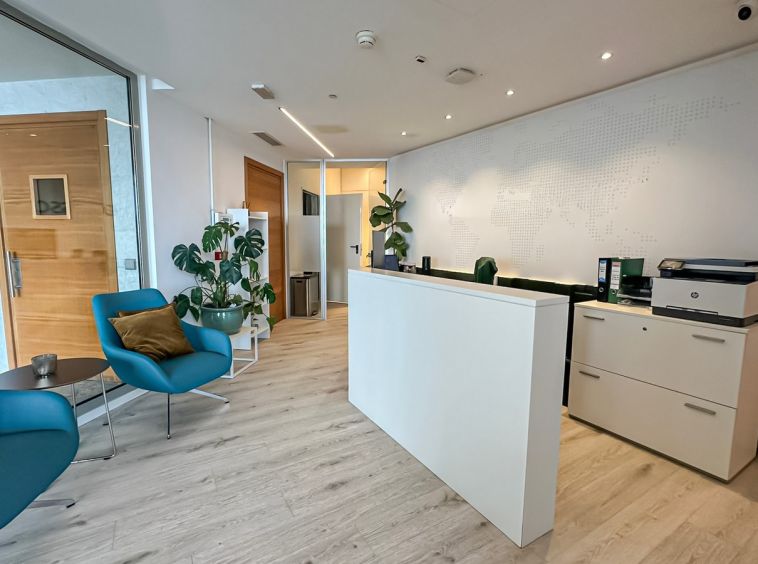 Tigne Point Sliema Office To Let