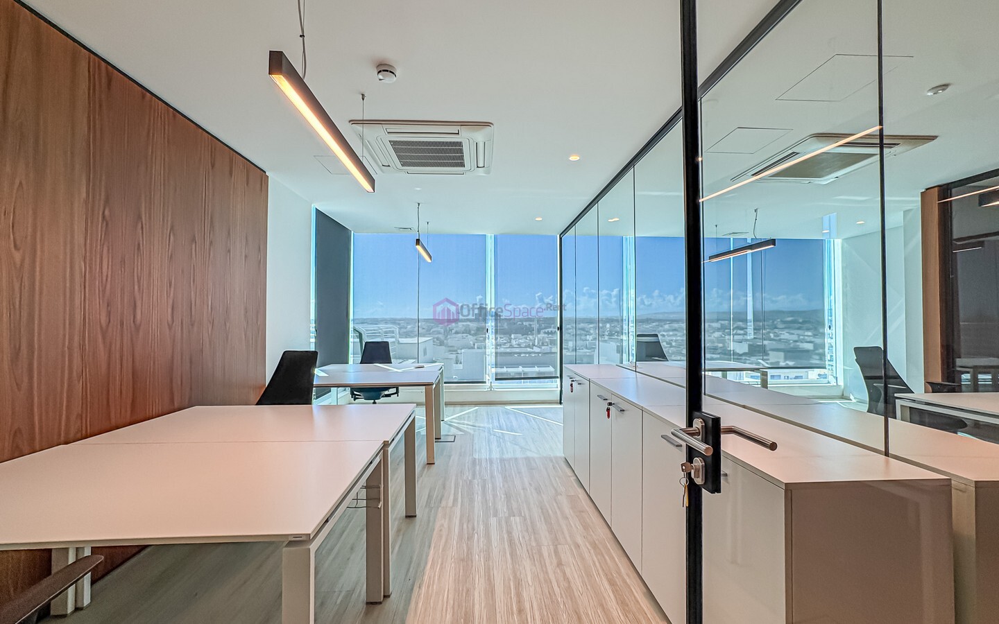 Designer Finished Penthouse Office To Let