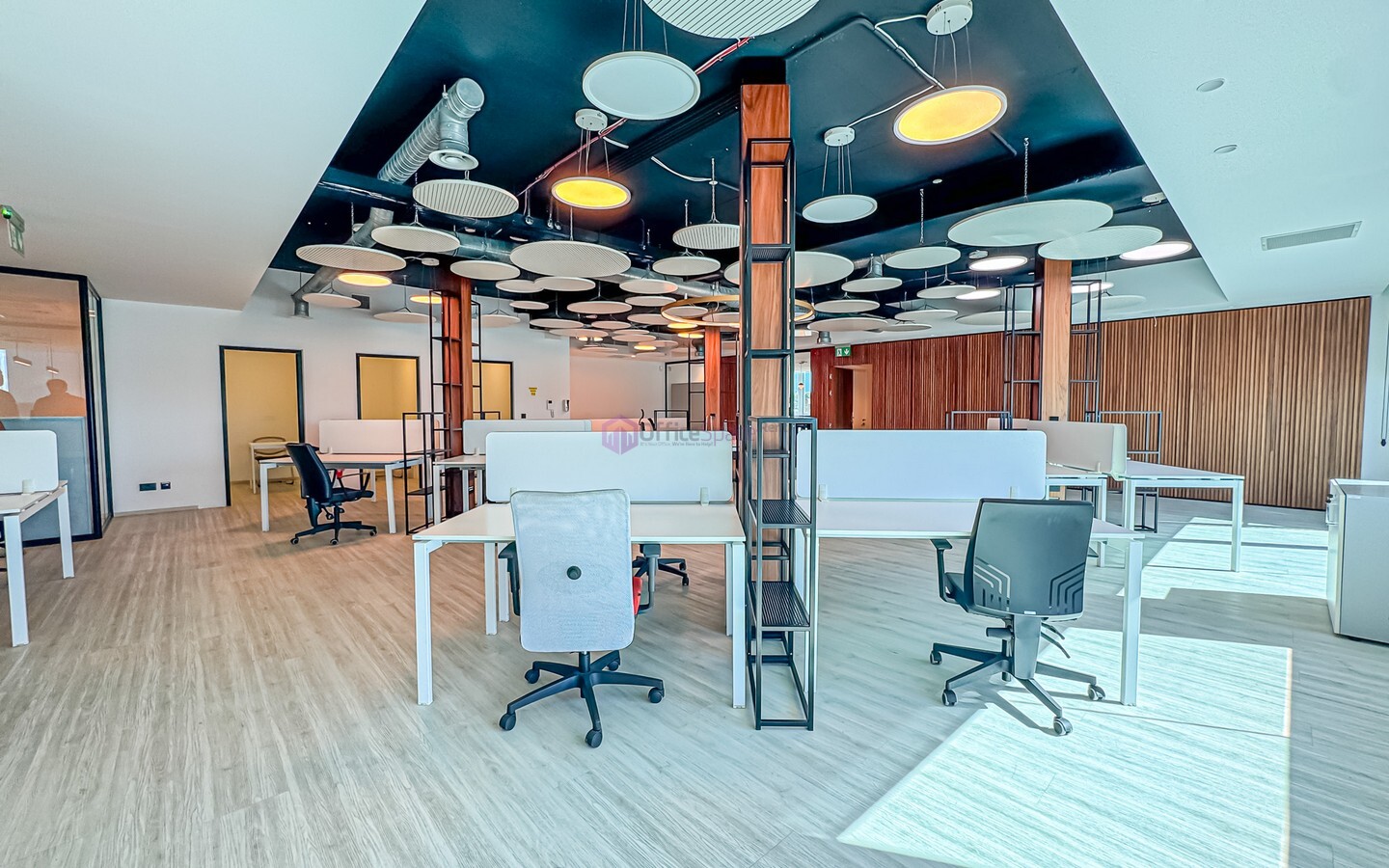 Designer Finished Penthouse Office To Let