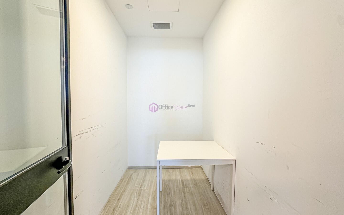 Designer Finished Penthouse Office To Let