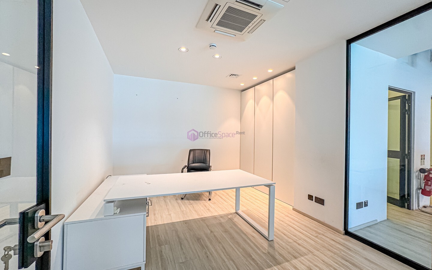 Designer Finished Penthouse Office To Let