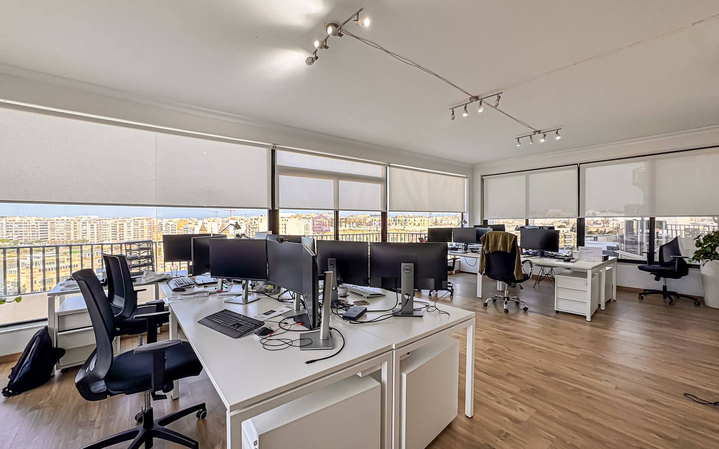 Seafront Ballutta Office Space