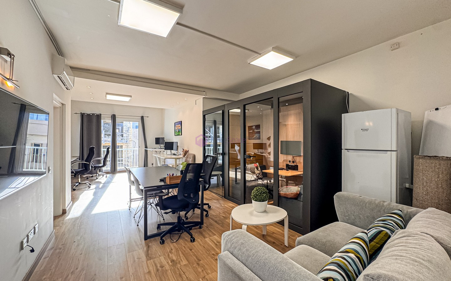 Seafront Ballutta Office Space