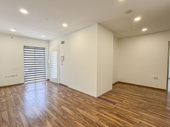 Iklin Office Space To Let