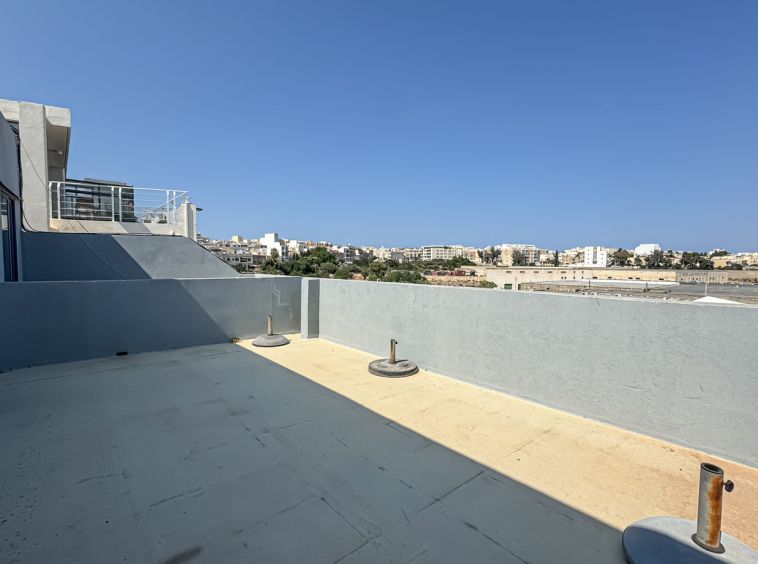 Modern Penthouse Offices To Let