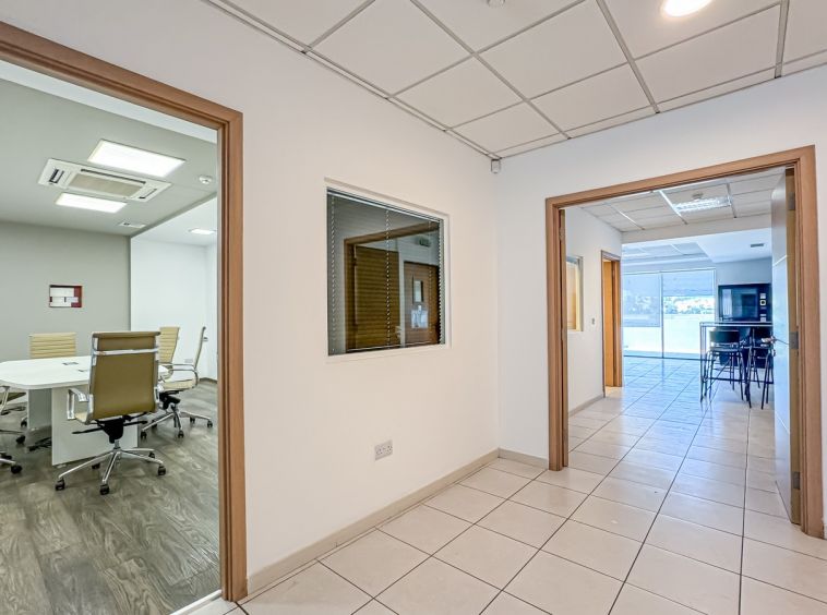 Modern Penthouse Offices To Let
