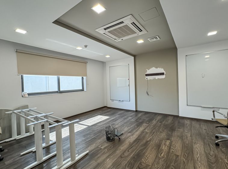 Modern Penthouse Offices To Let