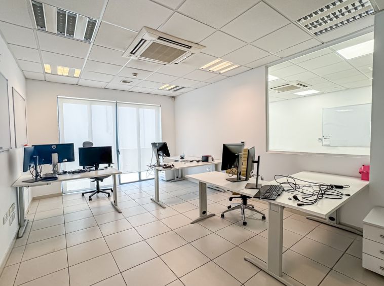 Modern Penthouse Offices To Let